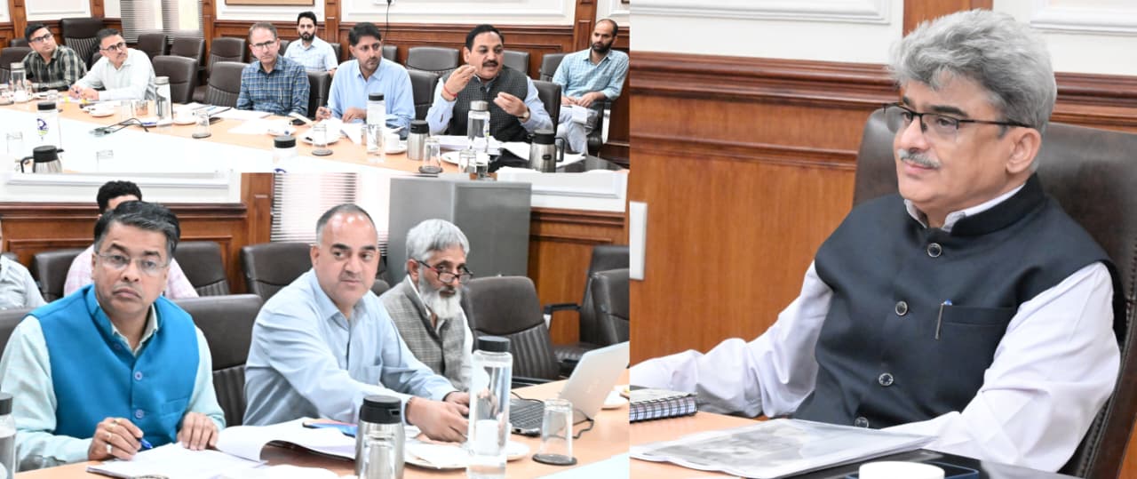 CS reviews setting up of KVs/JNVs  of J&K
